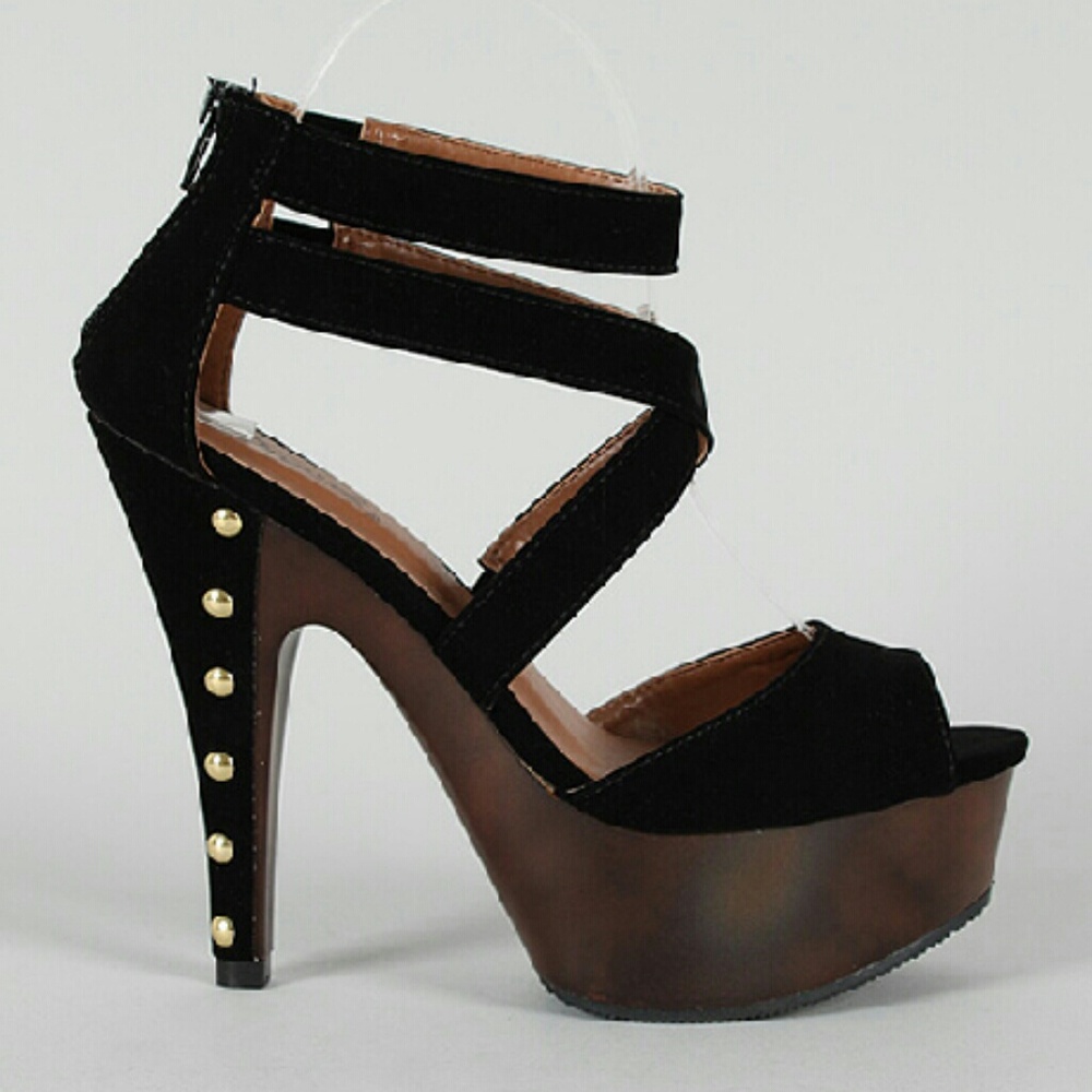 ISO Qupid Cube-33 Strappy Peep Toe Platform Sandal