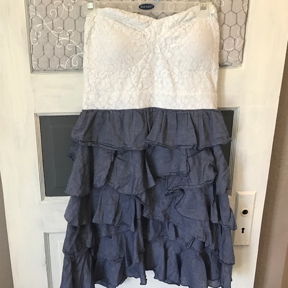 Lace strapless dress, never worn! - Picture 1 of 3
