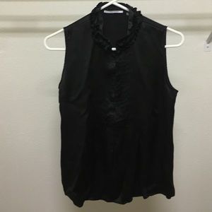 T Tahari black silk SS blouse. Size S