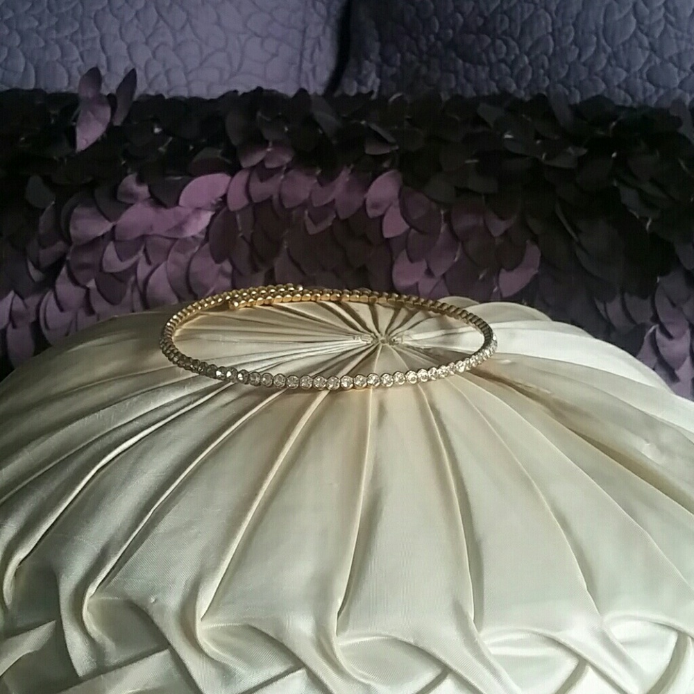 Formal Gold choker