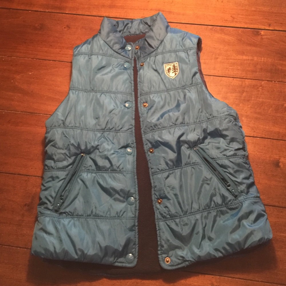 American Eagle Puffy vest