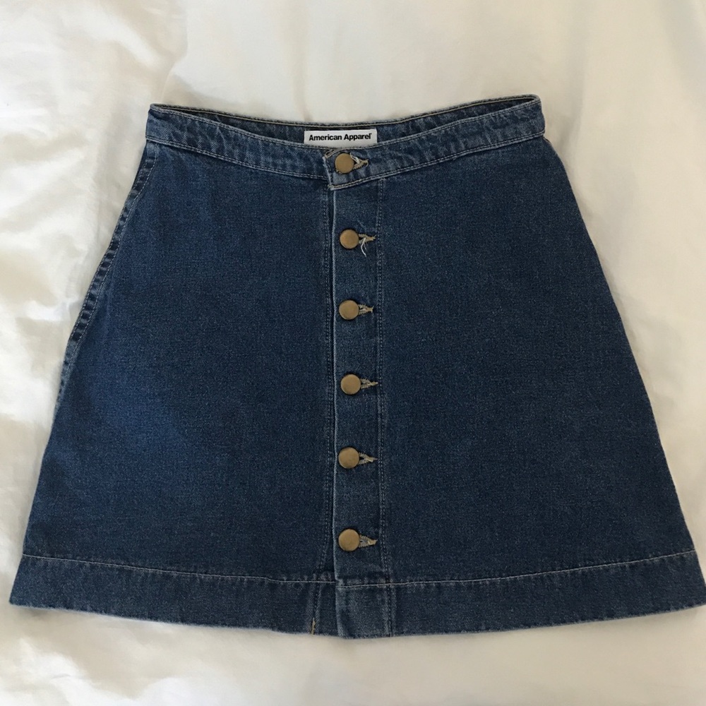 American Apparel button-up denim skirt!