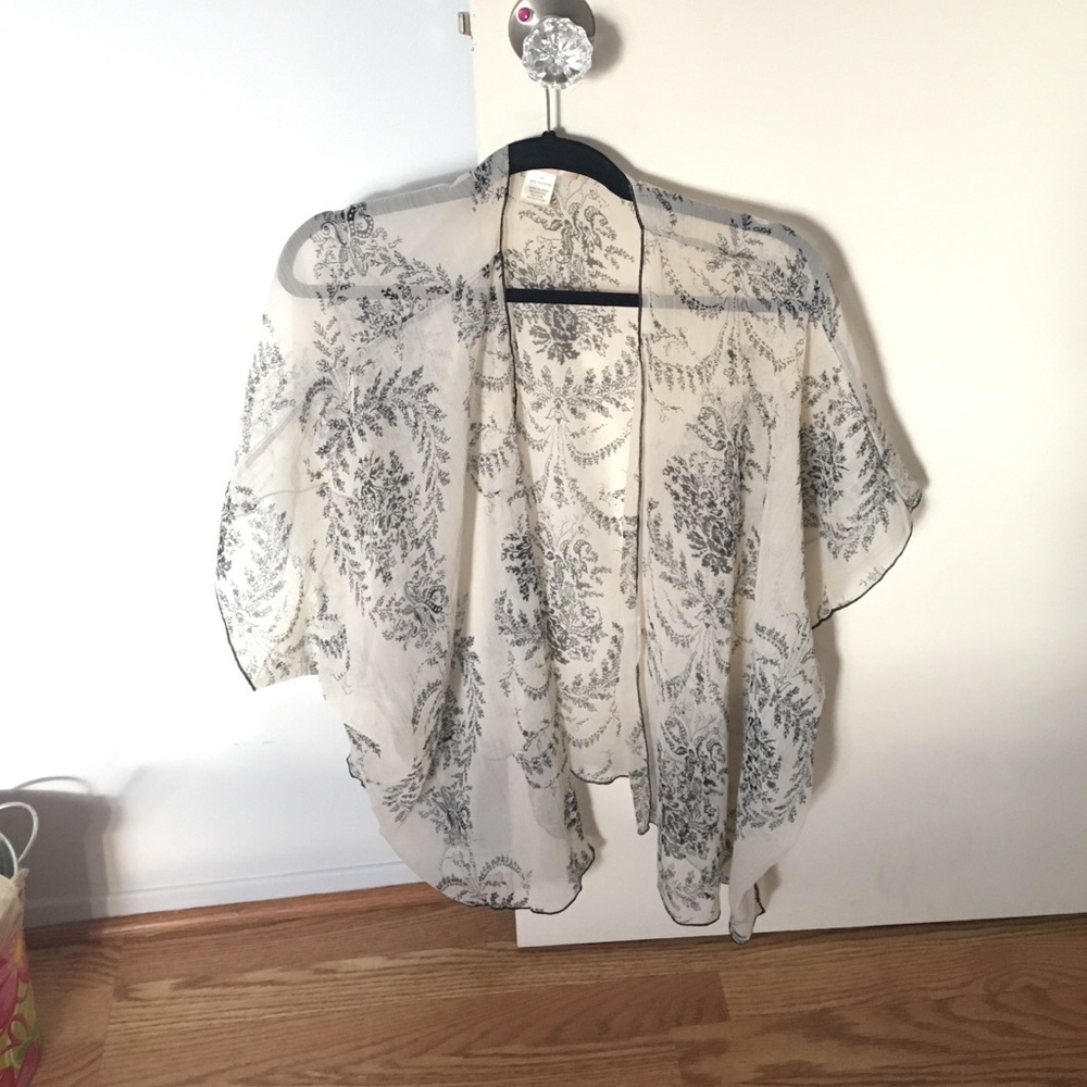 Beautiful polyester kimono