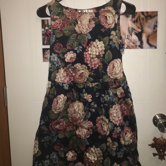 floral dress - Picture 2 of 2