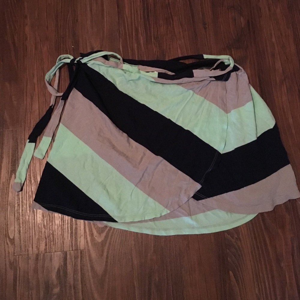 Threads for thought medium striped wrap skirt
