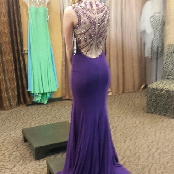 Prom dress. - Picture 3 of 3
