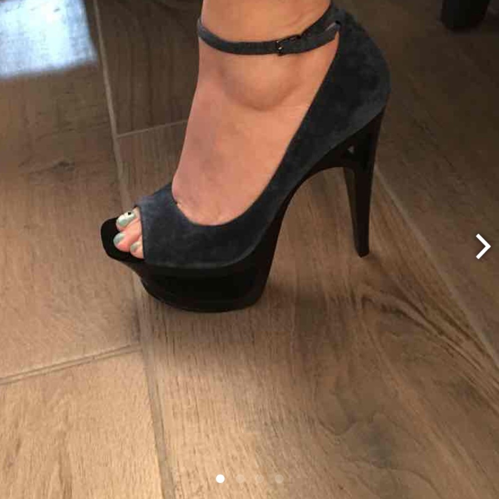 BN Jessica Simpson Platforms. Beckery-Estate Blue.