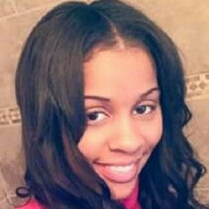 Meet your Posher, Tiffany