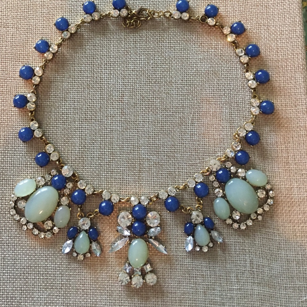 Beautiful Francesca's necklace