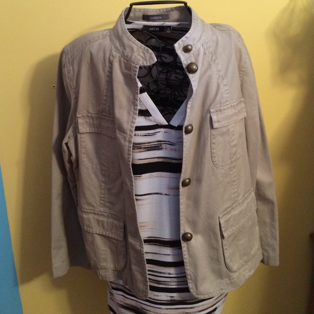 Liz Claiborne tan jacket