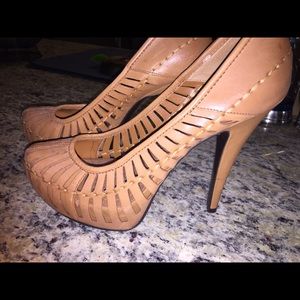 BCBG camel colored heels