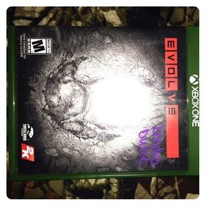 Xbox One game-Evolve