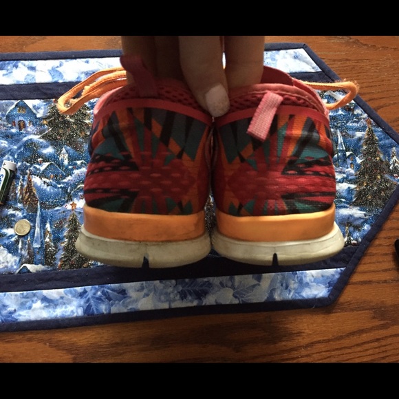 Nike free style running shoes. Good condition - Picture 4 of 4