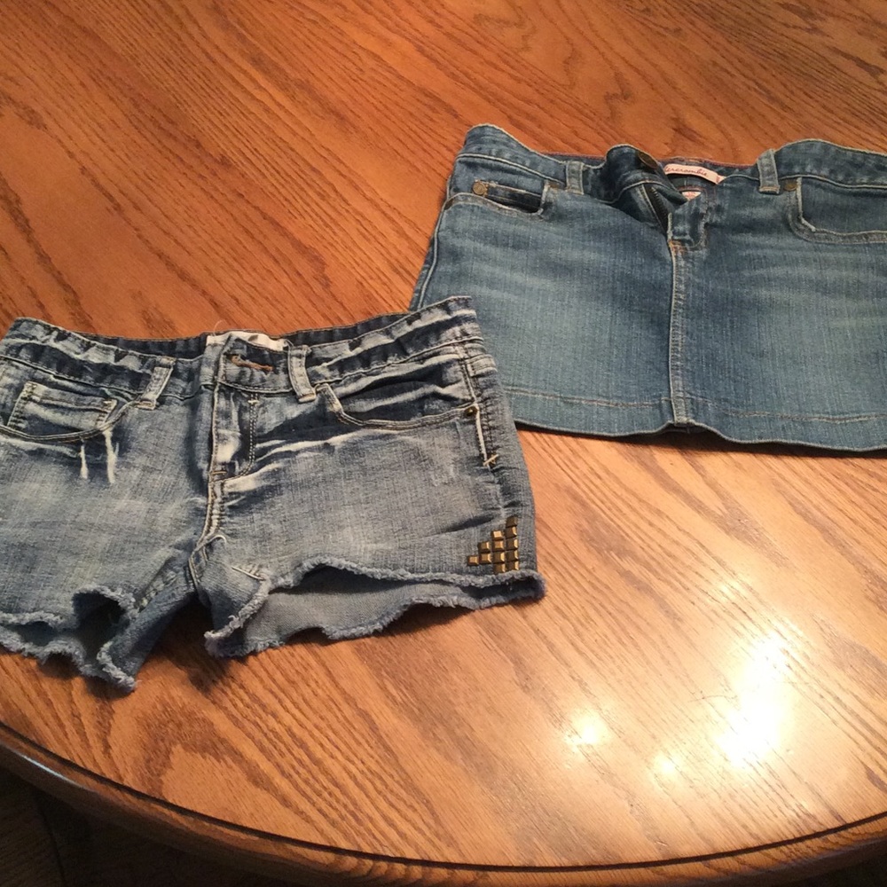 Abercrombie skirt & Forever 21 shorts size 10