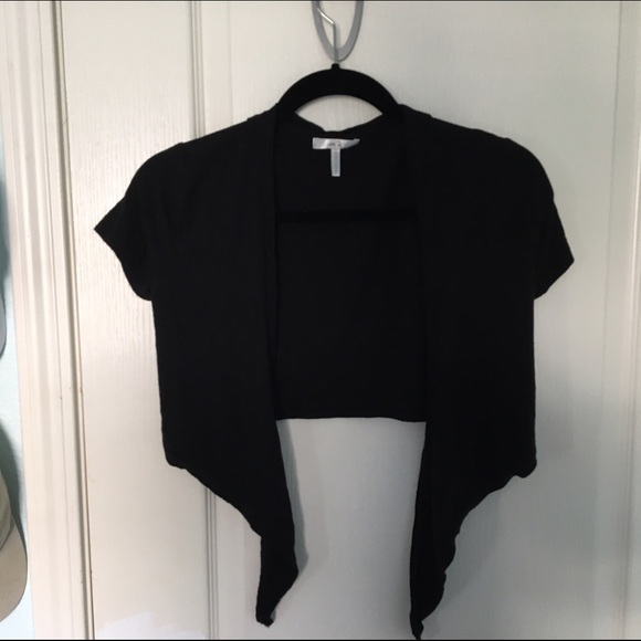 Lil cap sleeve shawl - Picture 2 of 3