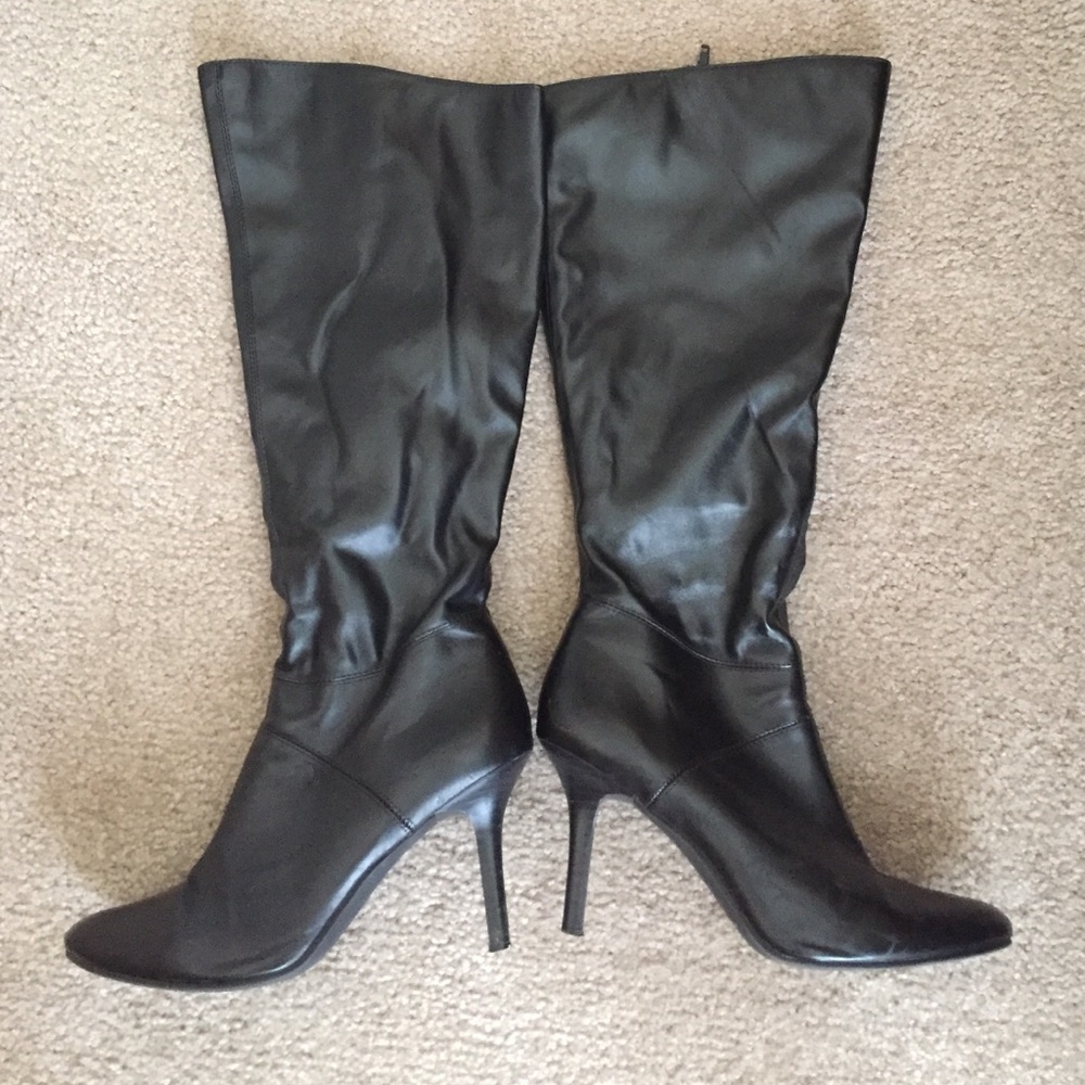 Knee-High Worthington Boots