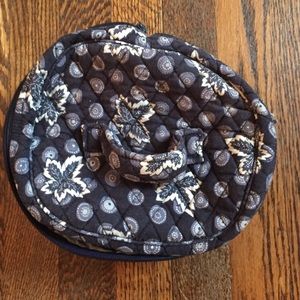 Vera Bradley round make up bag