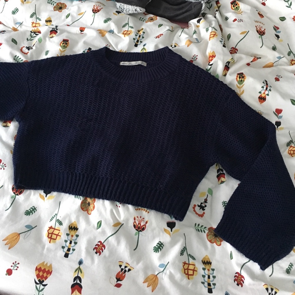 Cropped sweater