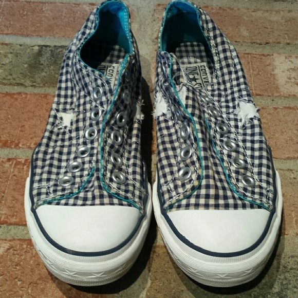 Converse Shoes - Just like NEW! CONVERSE ONE STAR