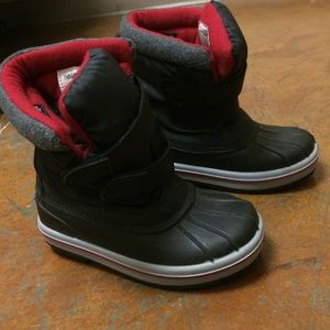 Thermolite kids snow boots size 13