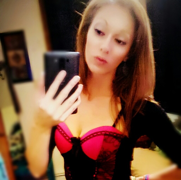 Meet your Posher, Marianne - Picture 2 of 2