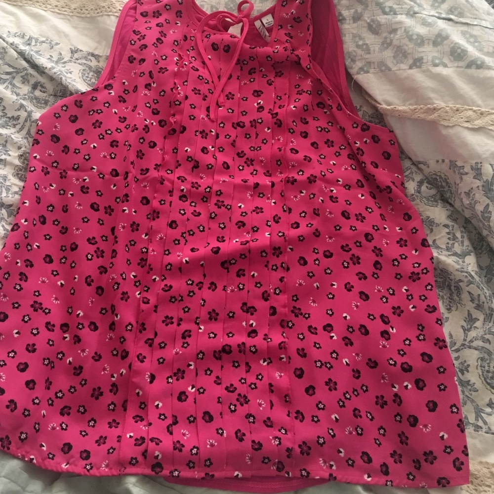 Elle Blouse , really cute on !