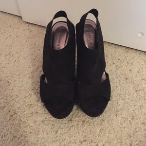 Madden Girl Black Wedges! Worn 1x