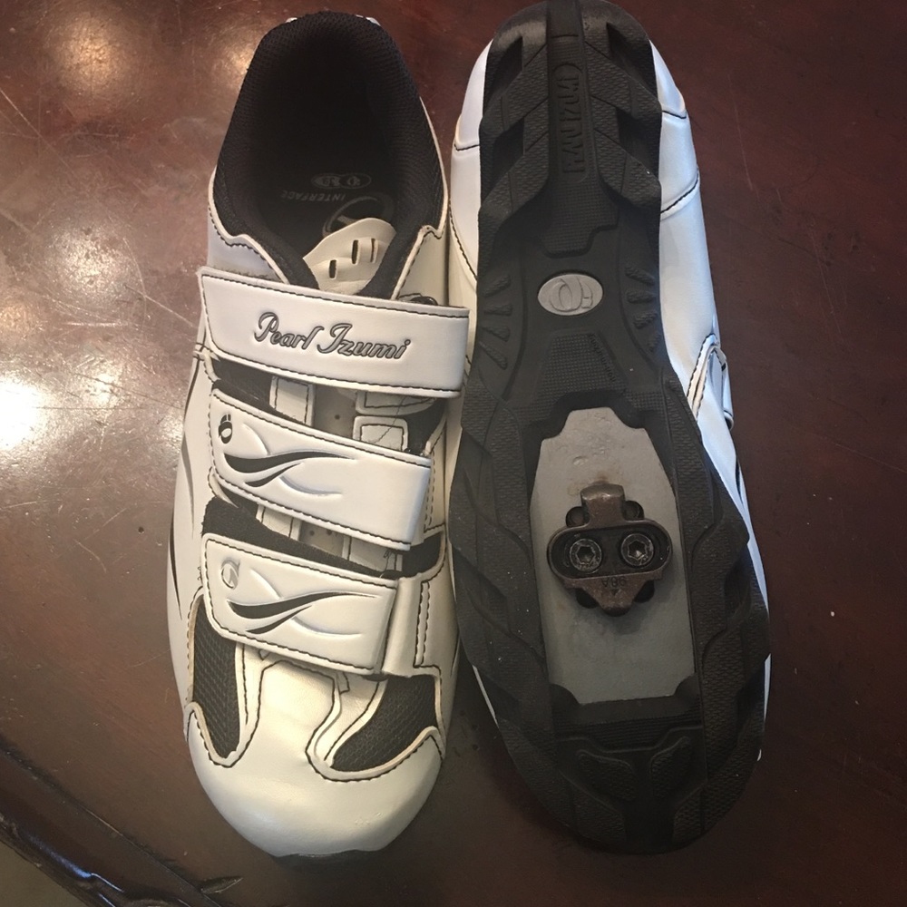 Spin shoes with spd clip