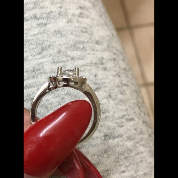 Sterling silver ring - Picture 3 of 4