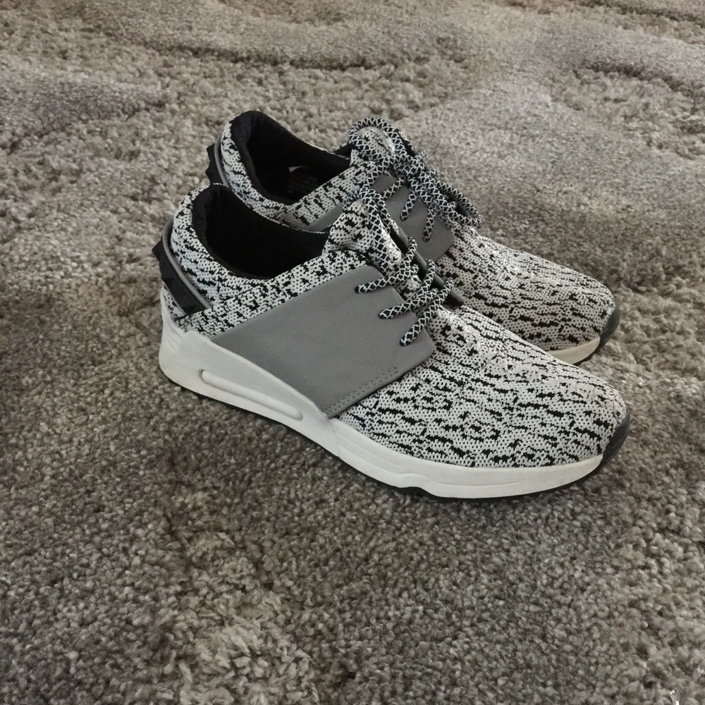 Steve Madden sneakers