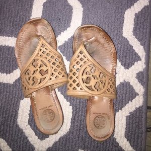 TORY BURCH tan sandals!!