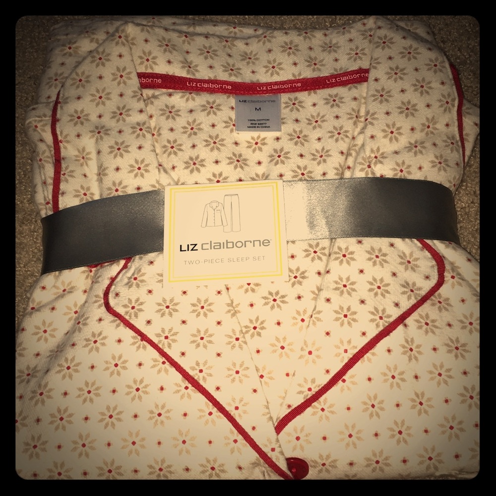 Liz Claiborne Night Suit