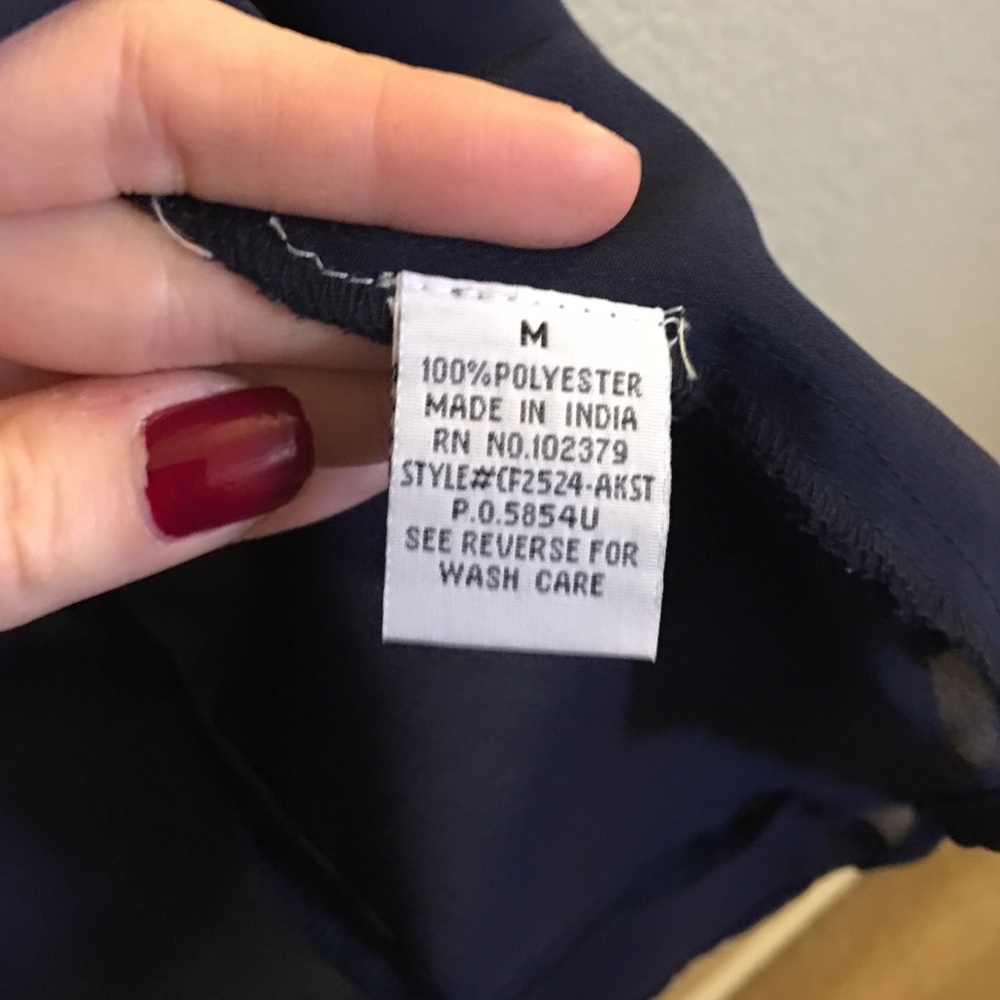 Polyester button down - Picture 3 of 3