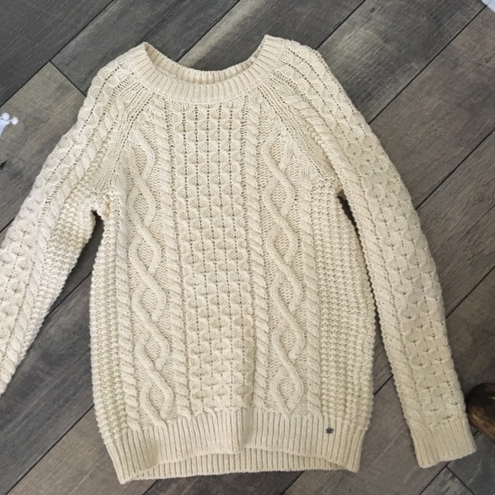 American eagle sweater