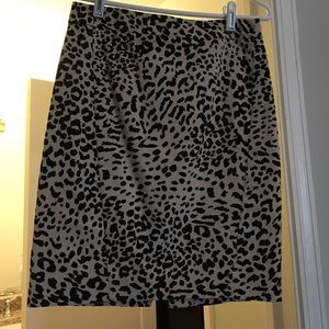 LOFT leopard print pencil skirt in 4P