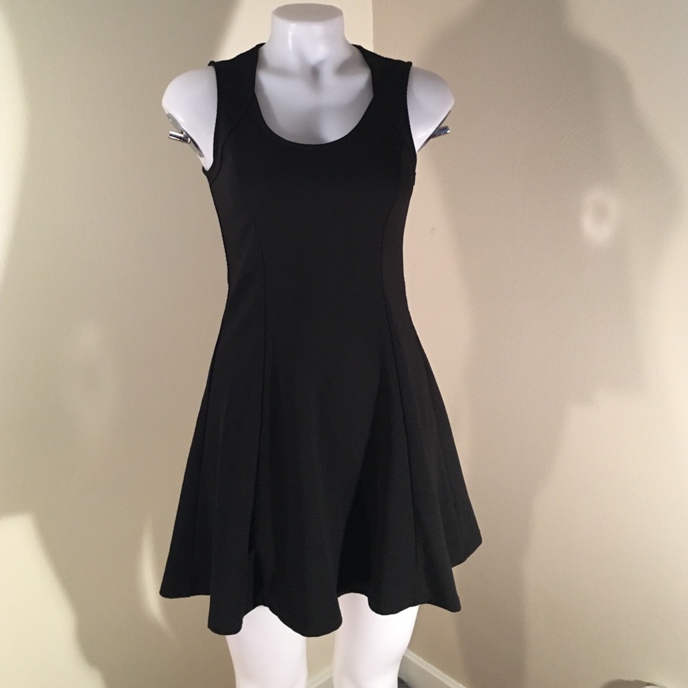 Size small Forever 21 black dress
