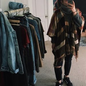 Poncho cardigan