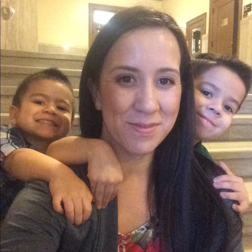 Meet your Posher, Doreen Perez  Stay-at-home mom