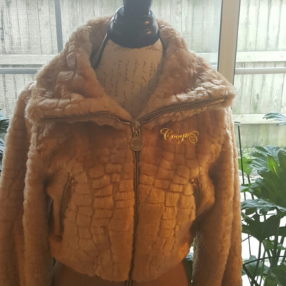 Coogi faux fur medium short length coat