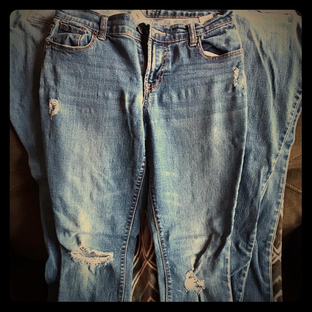 3 pair distressed denim
