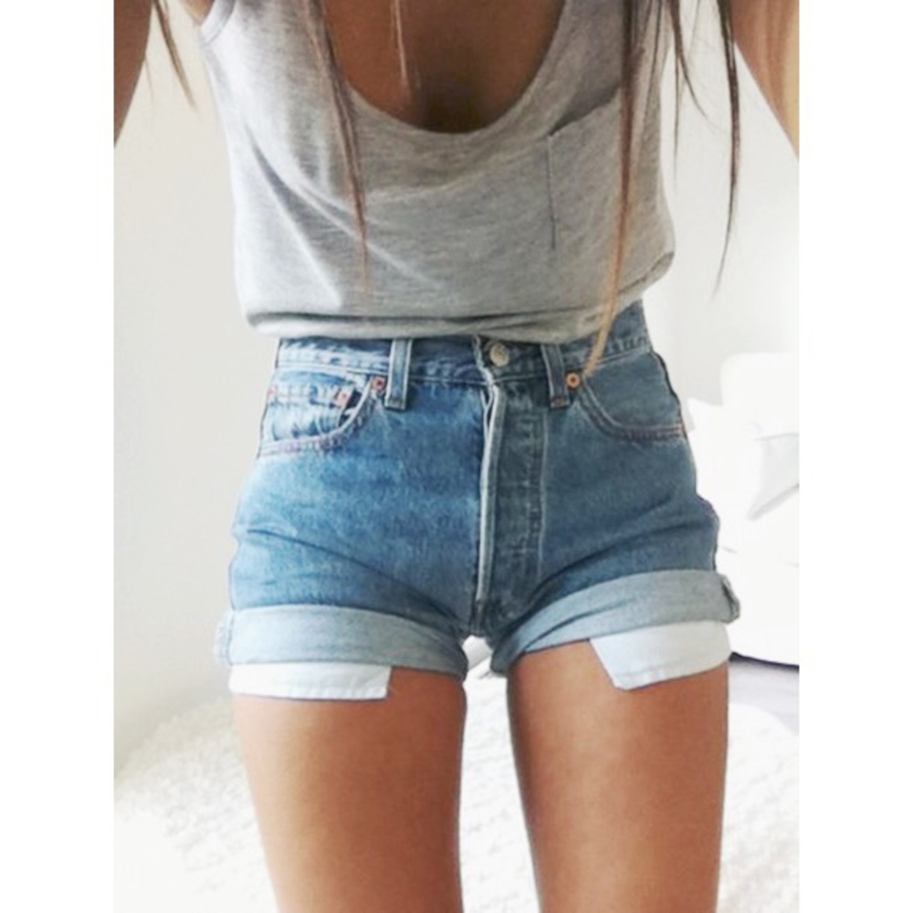 LEVI'S high waisted jean shorts