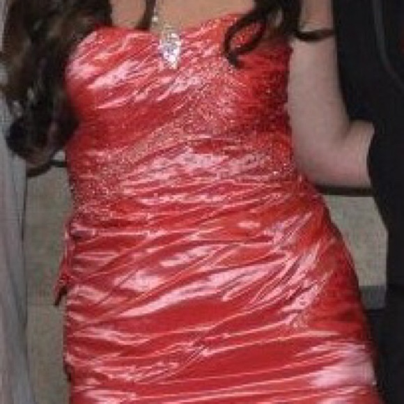 Prom dress - Picture 2 of 2