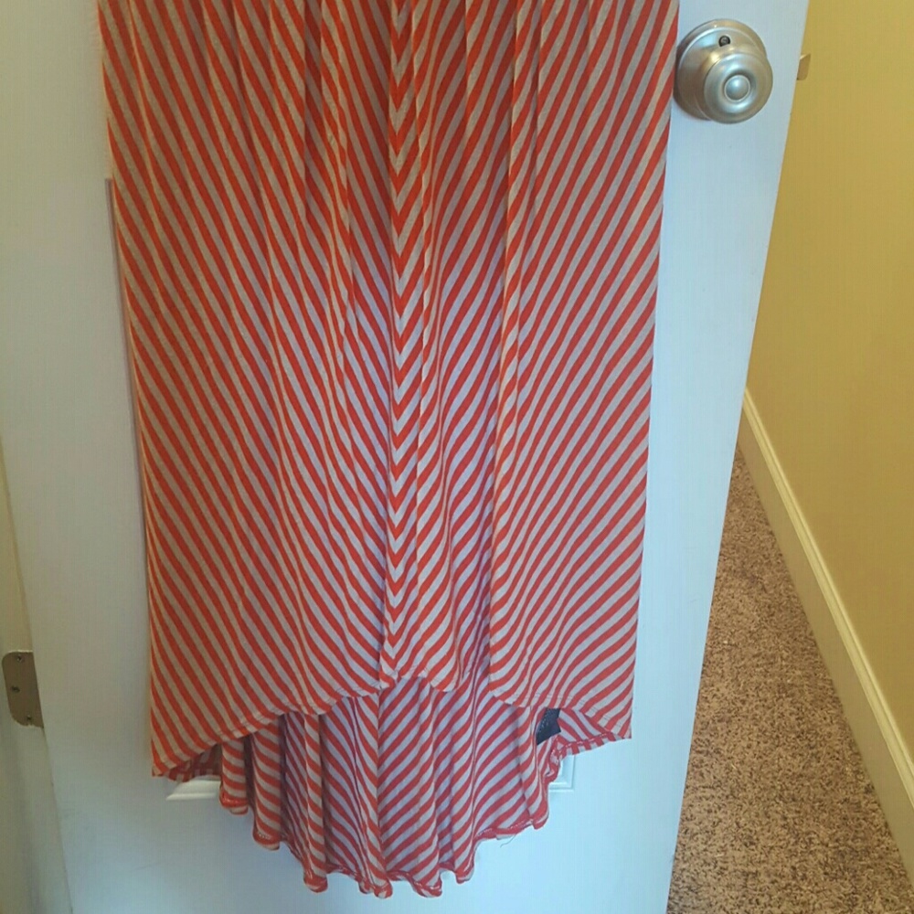 Dress - Picture 3 of 4