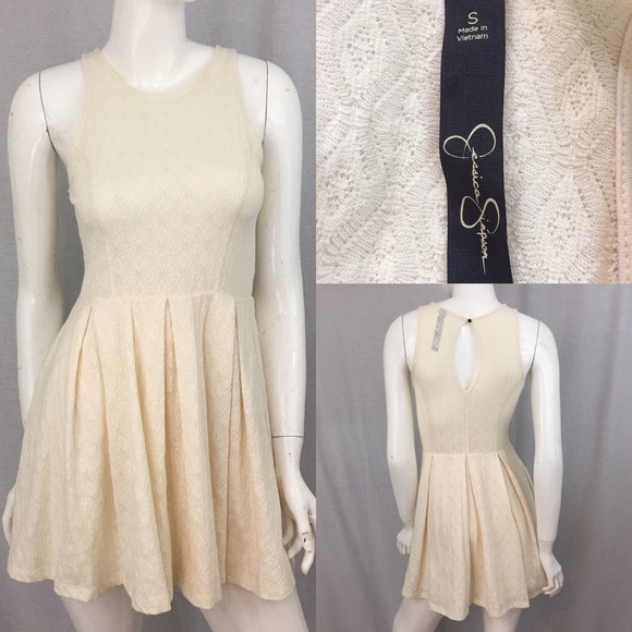 Jessica Simpson Dresses & Skirts - 🌷Size Small Jessica Simpson Ivory Lace Mini Dress