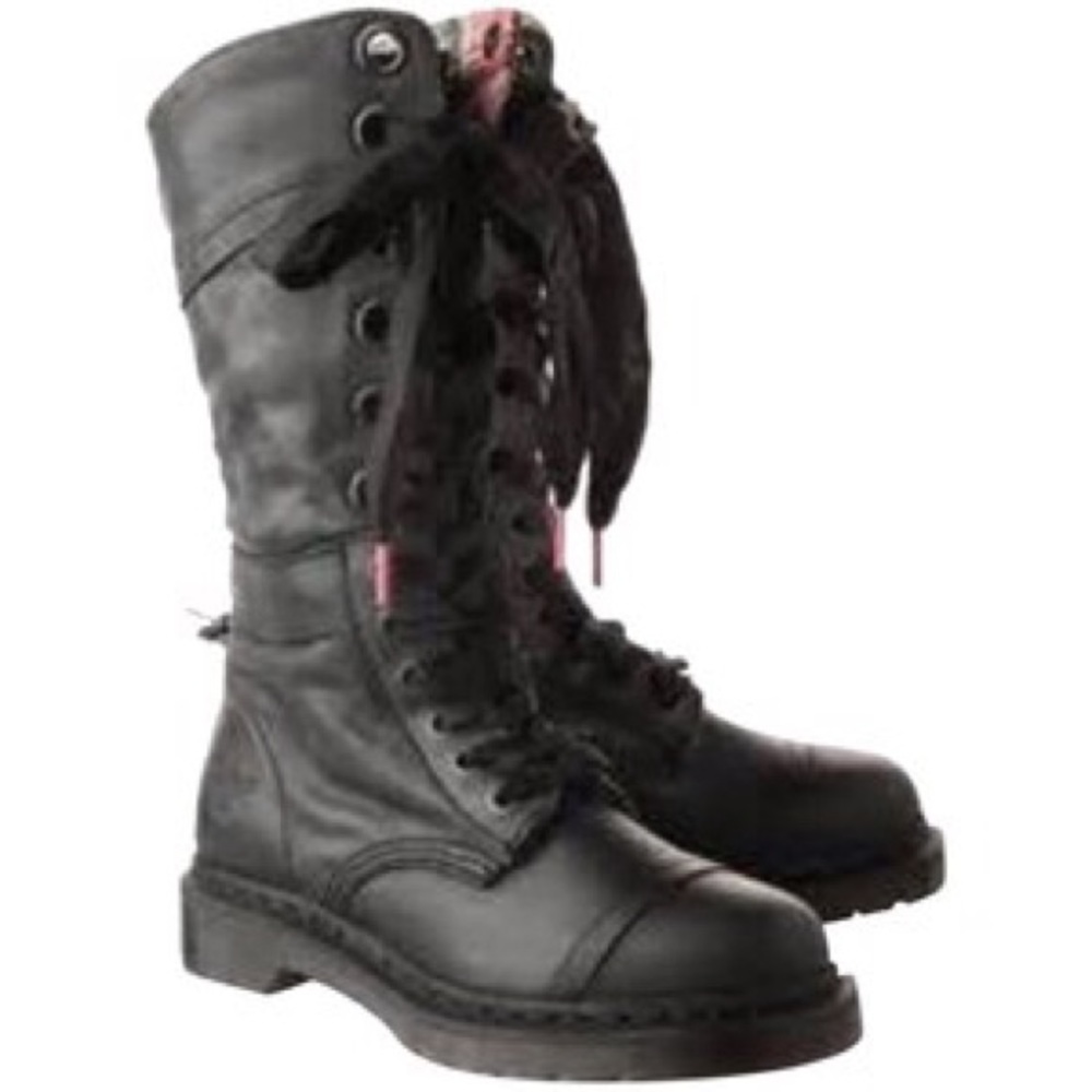 Dr. martens triumph dark green