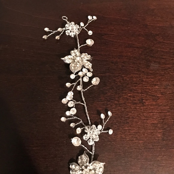 Wedding headband main image 4