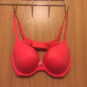 Victoria Secrets body by Victoria bra