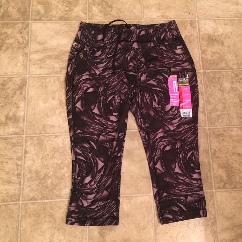 New Danskin Capris