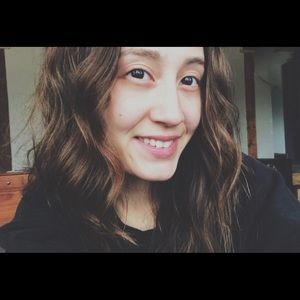 Meet your Posher, Olivia