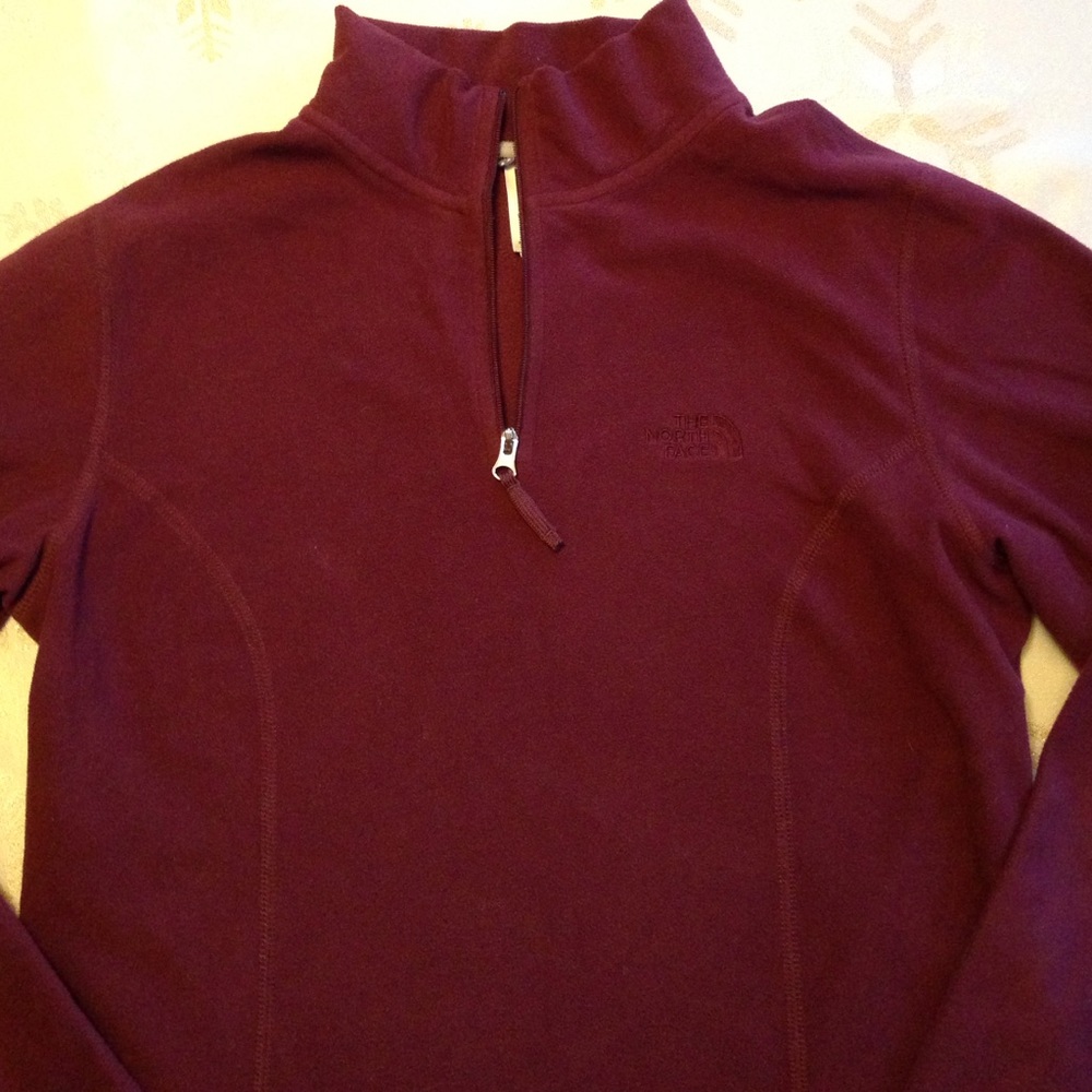 Half zip North Face fleece!